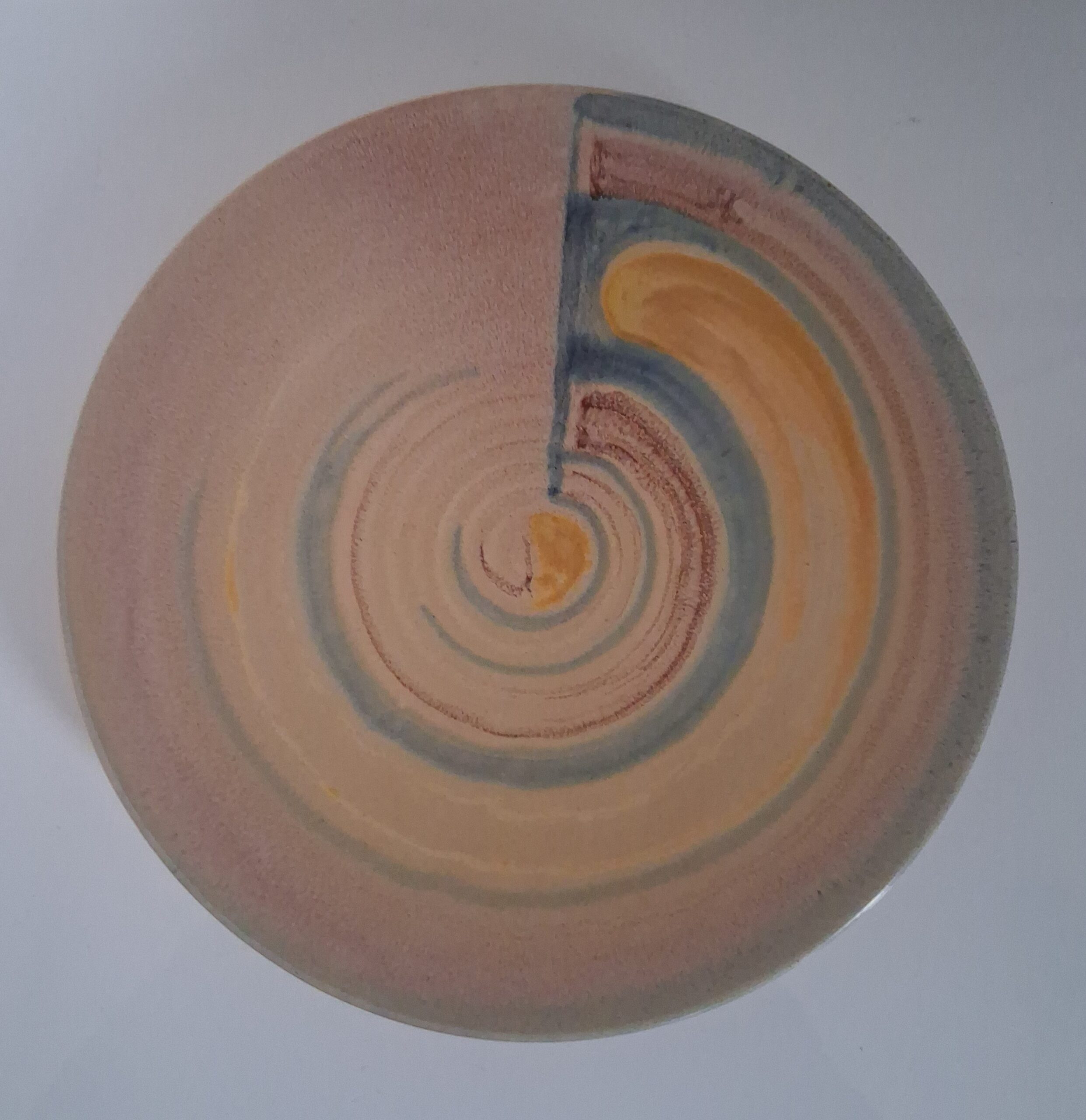 Mobach Utrecht — handbeschilderde abstracte schaal — ca. jaren 60